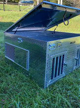 Load image into Gallery viewer, Diamond Deluxe Dog Box - For Pickup Only