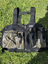 Load image into Gallery viewer, Bottomland Camo 1/2 Strapvest