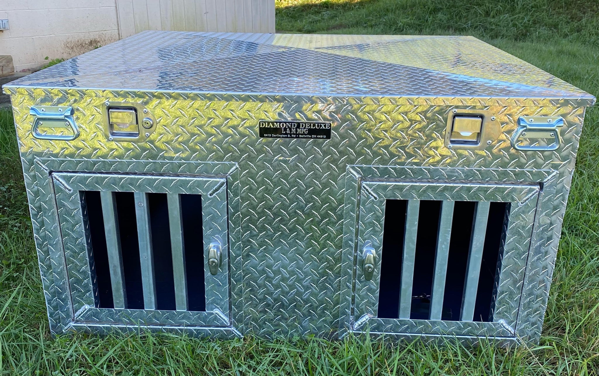 diamond village fish box Diamond Deluxe Dog Box