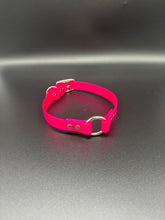 Load image into Gallery viewer, Black Name Tag 19" Solid Dayglo Collar with D-Ring and Center Ring - 1" Wide